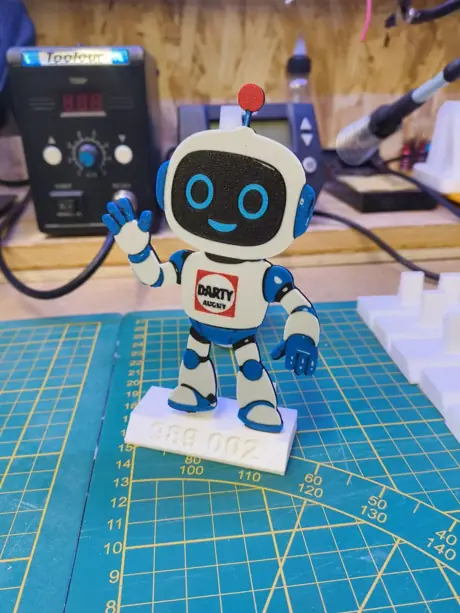 15 mascottes 3D pour Darty Augny