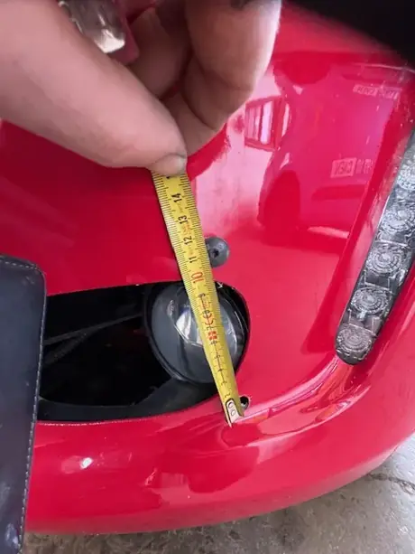 Enjoliveur automobile introuvable, reproduit