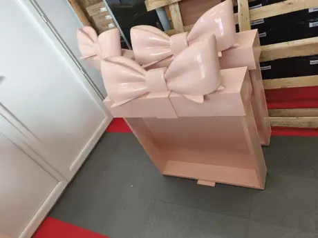 Vitrine 3D sur-mesure pour Noël — Phase 2