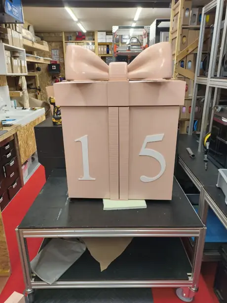 Vitrine 3D sur-mesure pour Noël — Phase 1