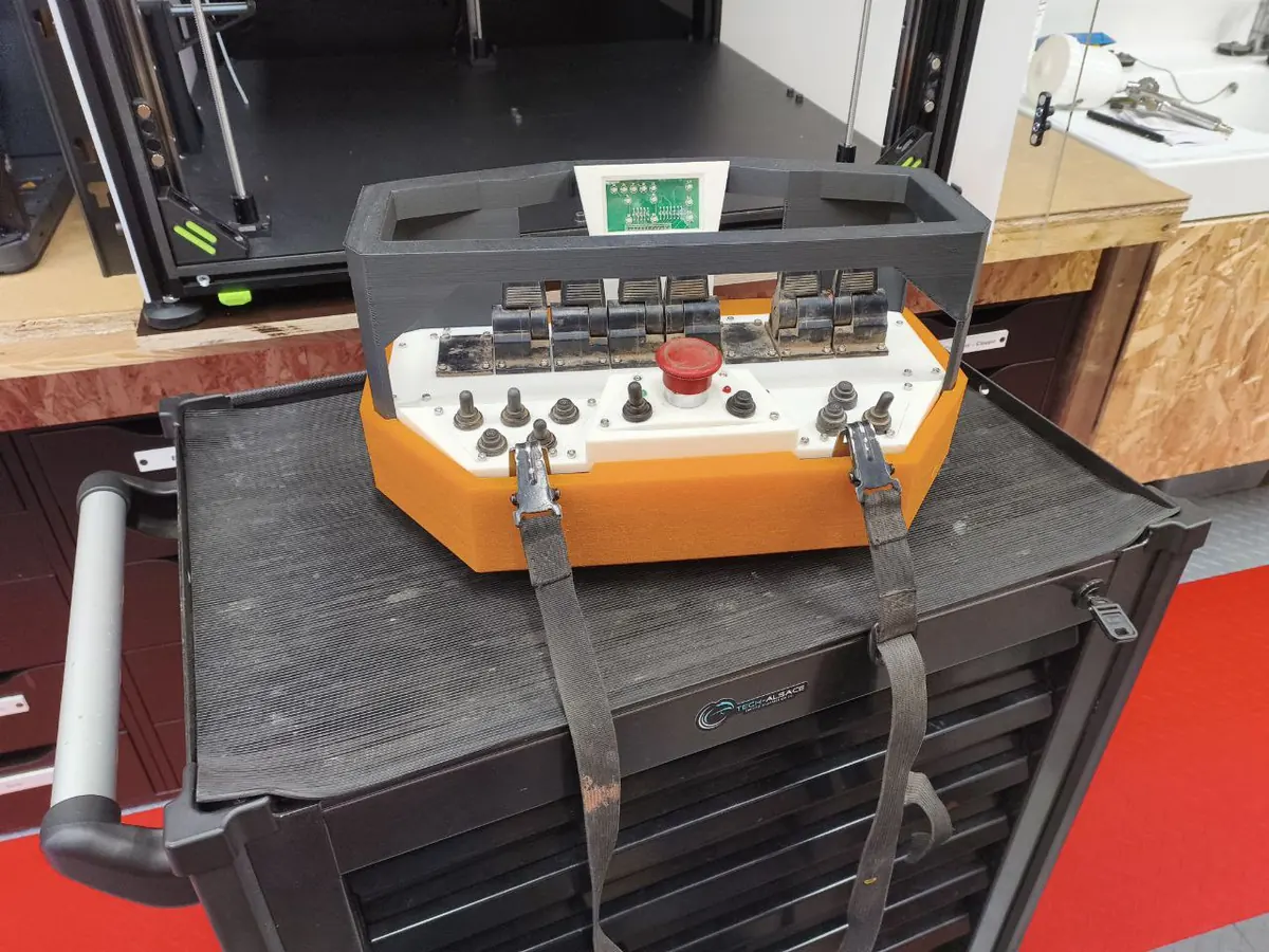 Rebuilt crane console (Phase 2)