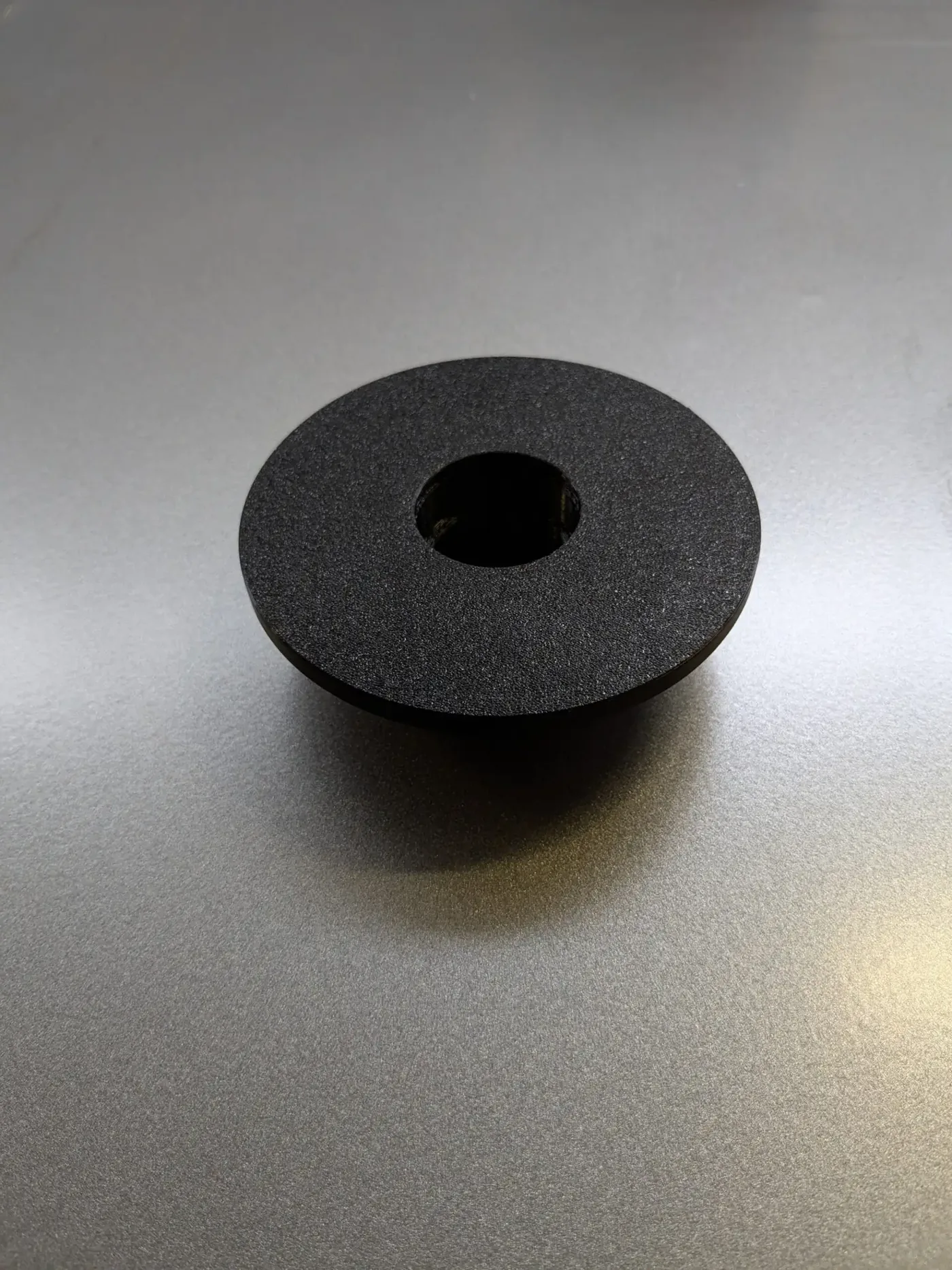Net holder for a log palletiser — photo 3