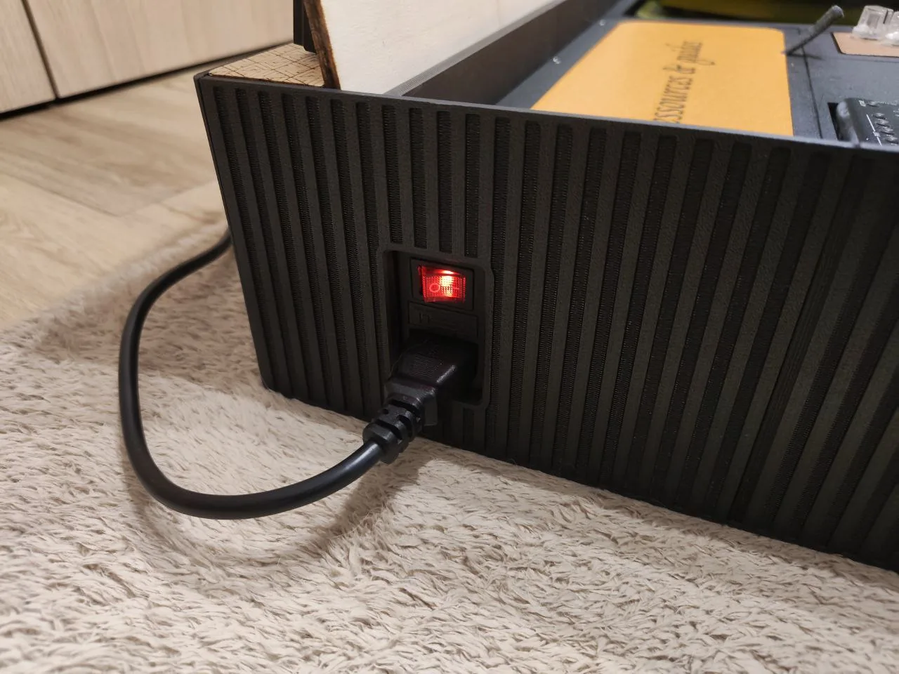 Bespoke pedalboard for a musician — photo 3